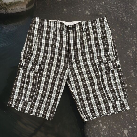 Y2K Levi's Shorts Men 34 Brown Gray Plaid Cargo Pockets Baggy White Tab 12463 - Picture 1 of 8